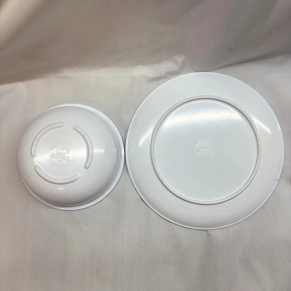 Zak Designs Plate and Bowl Set Kids OS Purple Good Vintage Mickey Mouse 90s